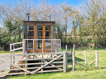 Lady eleanor shepherd's hut