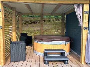 Hot tub