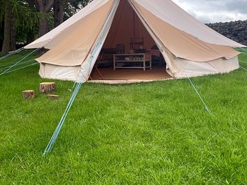 Bell tent (added by manager 17 may 2023)