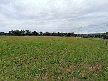 South corner of the pitches (added by manager 05 aug 2021)
