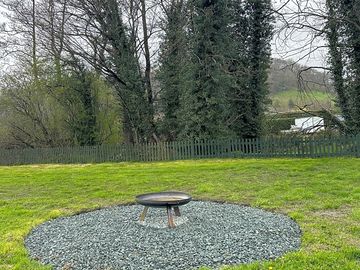 Communal firepit (added by manager 14 apr 2023)