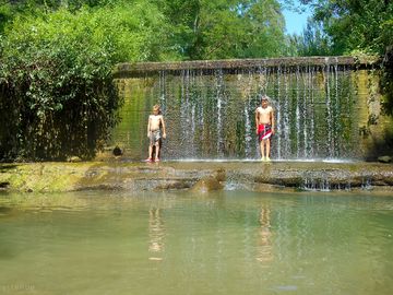 Swim in the pond near the rio cervaro waterfall (added by manager 16 sep 2016)