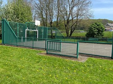 Nearby park with sports pitches (added by manager 09 may 2024)