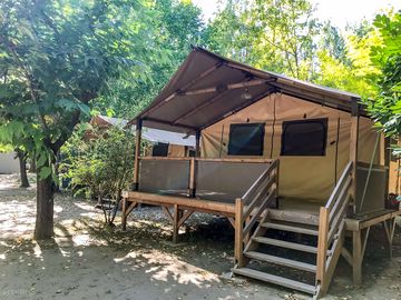 Safari tent with a terrace
