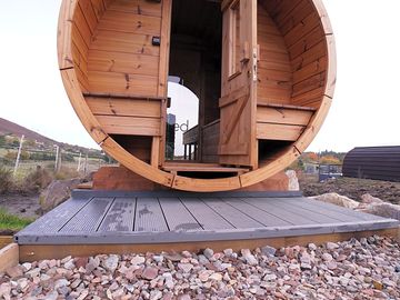 Outdoor sauna use included for no extra charge (added by manager 27 oct 2022)
