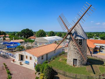 De la salle windmill (added by manager 19 feb 2024)