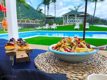 Poolside snacks (added by manager 05 jul 2022)