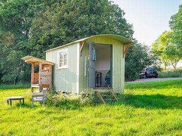 Shepherd's hut sleeps 2 a located at the top of the valley