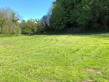 Pitches in a grass field (added by manager 27 may 2021)