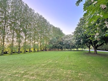 Front of campsite and entrance
