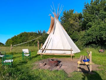 Voager tipi and firepit (added by manager 27 jul 2021)