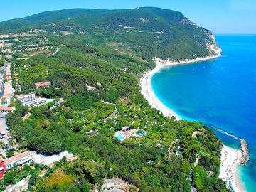 Aerial view of the site and stunning beach location (added by manager 30 jan 2020)