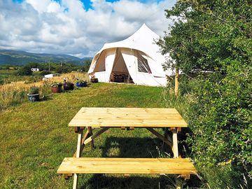 Tent with view for people selecting the extra