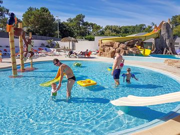 Kids' pool