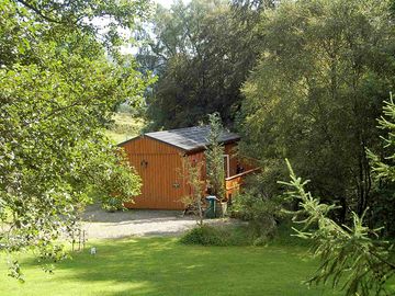 Waterfall log cabin (added by manager 21 jan 2022)