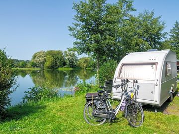 Pitch by the lake