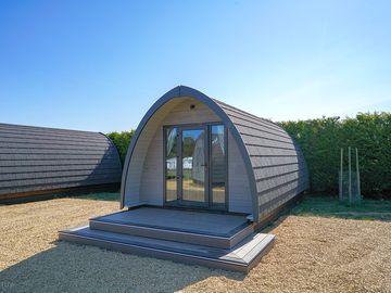 Elite pod exterior