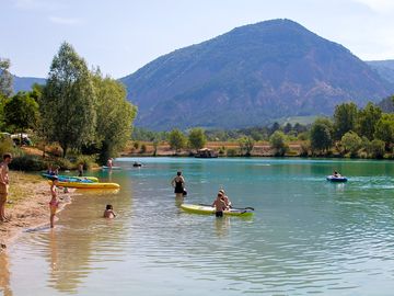 Swim or canoe at the lake (added by manager 13 nov 2020)