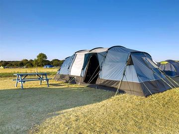 Ready tent