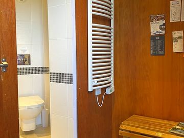 Ladies toilet/shower changing room