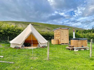 Bell tent, hot tub and shower shack (added by manager 07 jun 2022)