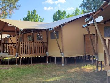 Safari rental exterior