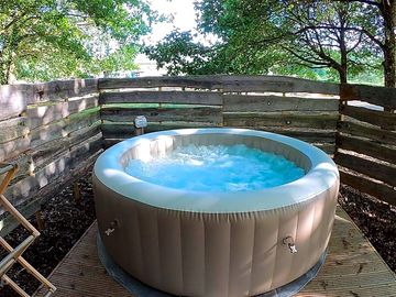 Private hot tub