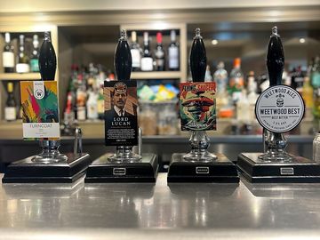 Alongside the permanent weetwood best, the pub has regularly changing beers from local brewers