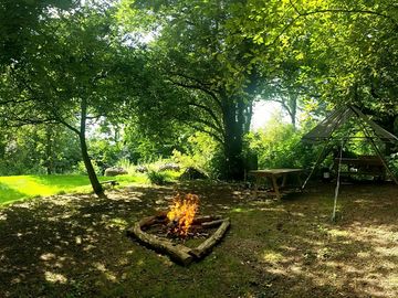 Firepit and camp kitchen (added by manager 28 jun 2022)