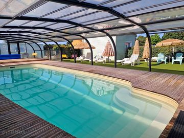 Piscine couverte et chauffée