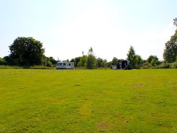 Non-electric grass pitch