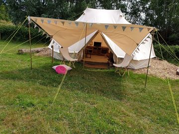 Bell tent exterior (added by manager 09 jul 2023)
