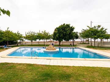 Swimming pool during high season (added by manager 05 jan 2024)