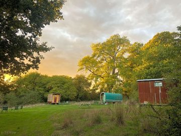 Shepherd's huts and gypsy caravans (added by manager 01 jul 2023)