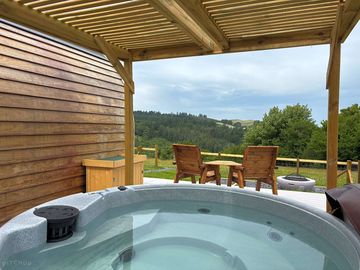 Covered hot tub area