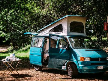 Mini van with roof tent (added by manager 02 jun 2023)