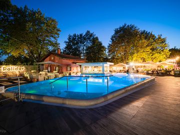 Pool and alfresco dining
