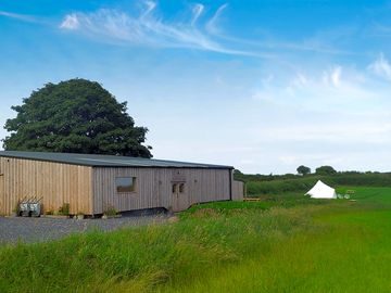 The rounds barn