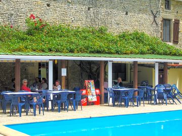 Restaurant, terrace and pool