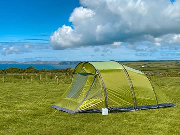 Non-electric camping pitch for tents and small vans