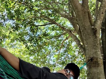 "felicidade é se perder no refúgio das águas e se encontrar em paz."
