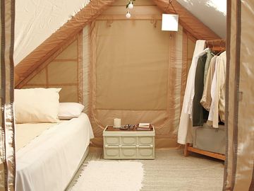 Interior de la bell tent