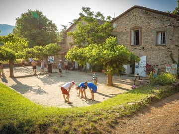 Pétanque area
