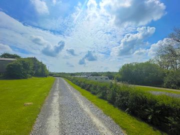 Approach to the site