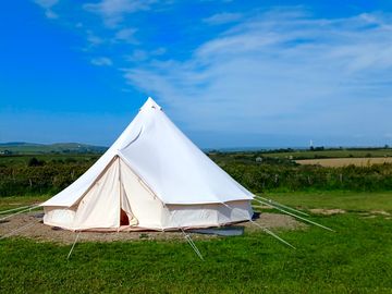 Bell tent (added by manager 29 may 2023)