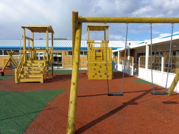 Playground (added by manager 26 jul 2023)