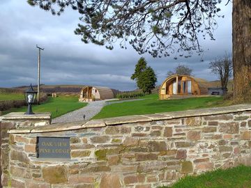 Oak view and pine lodge