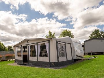 Season camper