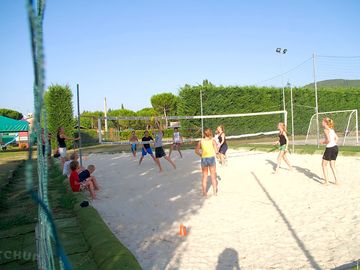 Beach volleyball (added by manager 24 jan 2018)