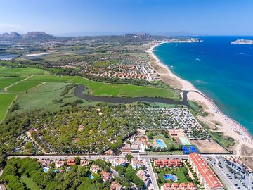 Aerial view of the setting (added by manager 14 oct 2019)